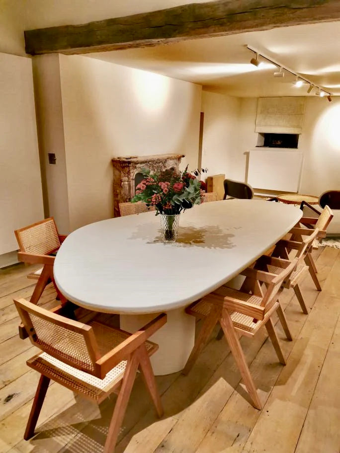 Fabricant de table sur mesure : le guide complet 2026