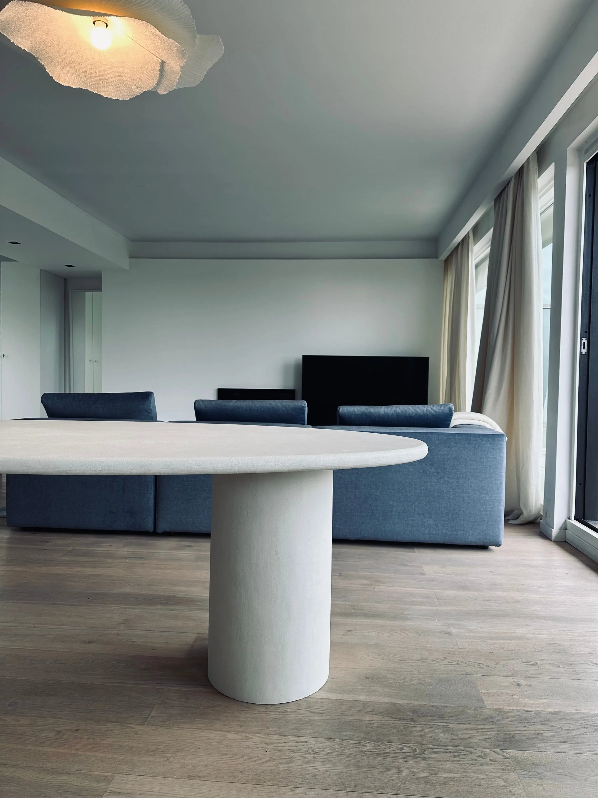 Table en Mortex® – Élips pied double - NUAGE