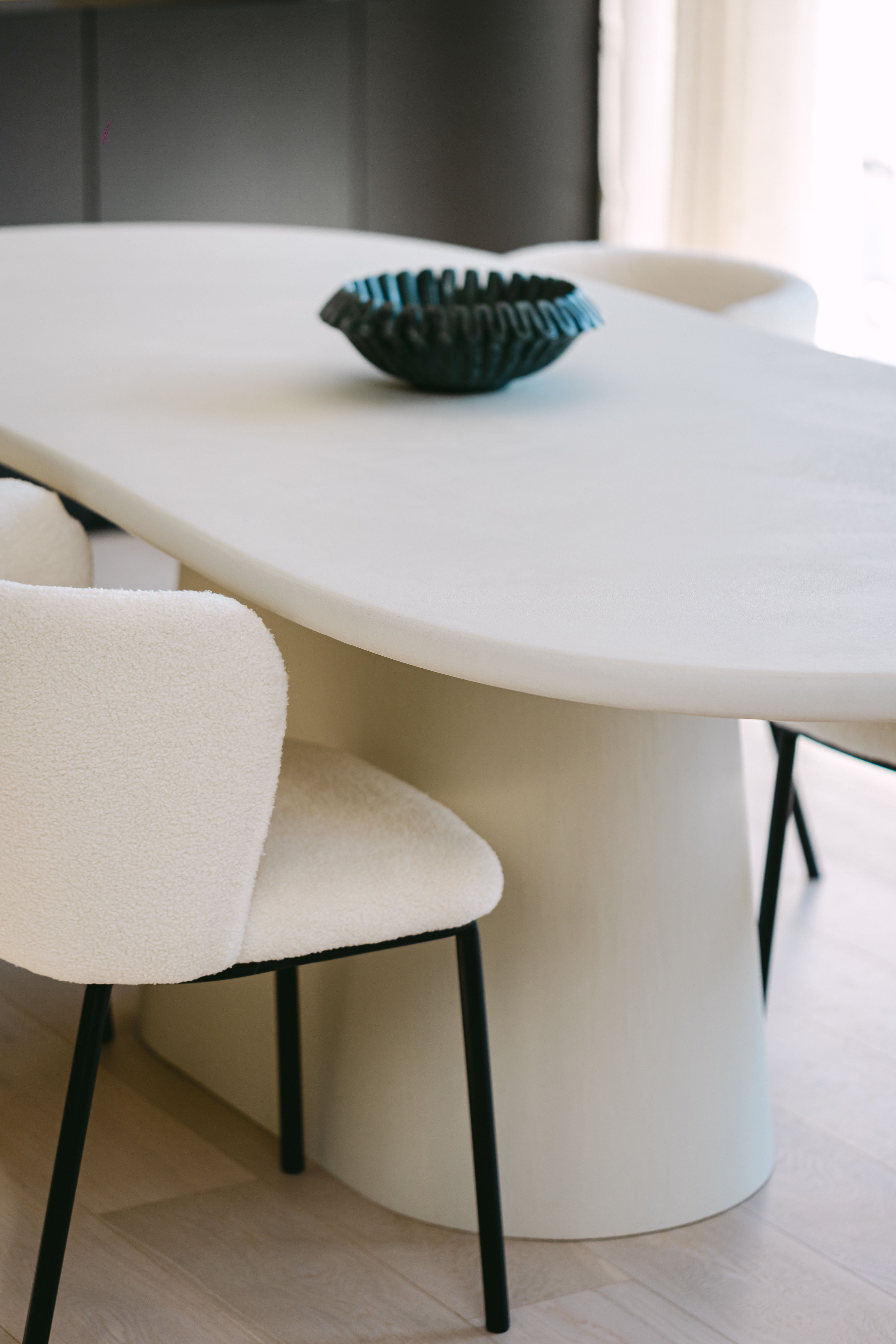 Table en Mortex® Nuage — création artisanale belge en béton ciré